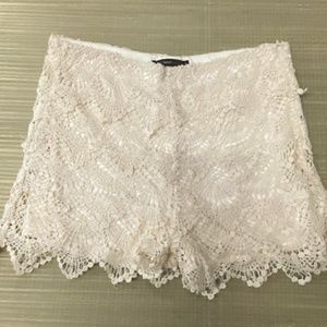 EUC Womens Shorts Anthropologie Hazel Ivory Crochet Pull On Boho Small S